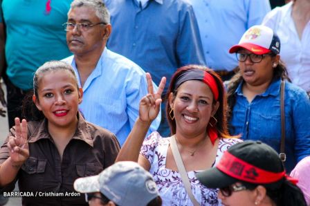 Caminando como raza nicaragüense que sabe de luchas y de honor celebrando las glorias y victorias de Rubén Darío