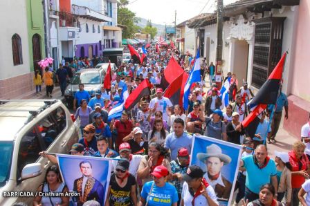 Caminando como raza nicaragüense que sabe de luchas y de honor celebrando las glorias y victorias de Rubén Darío
