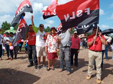 Caminando como raza nicaragüense que sabe de luchas y de honor celebrando las glorias y victorias de Rubén Darío
