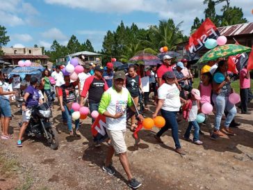 Caminando como raza nicaragüense que sabe de luchas y de honor celebrando las glorias y victorias de Rubén Darío