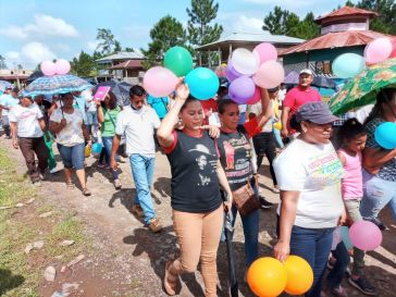 Caminando como raza nicaragüense que sabe de luchas y de honor celebrando las glorias y victorias de Rubén Darío