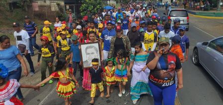 Caminando como raza nicaragüense que sabe de luchas y de honor celebrando las glorias y victorias de Rubén Darío