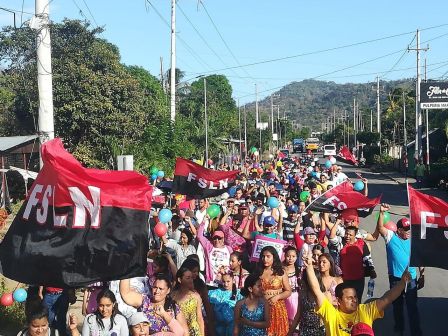 Caminando como raza nicaragüense que sabe de luchas y de honor celebrando las glorias y victorias de Rubén Darío