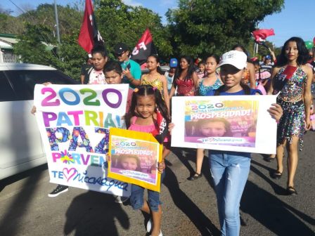 Caminando como raza nicaragüense que sabe de luchas y de honor celebrando las glorias y victorias de Rubén Darío