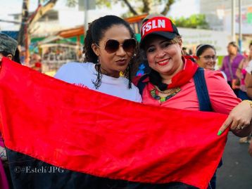 Caminando como raza nicaragüense que sabe de luchas y de honor celebrando las glorias y victorias de Rubén Darío