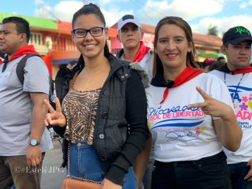Caminando como raza nicaragüense que sabe de luchas y de honor celebrando las glorias y victorias de Rubén Darío