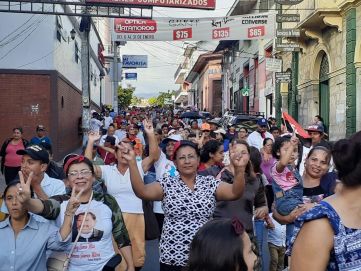 Caminando como raza nicaragüense que sabe de luchas y de honor celebrando las glorias y victorias de Rubén Darío