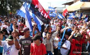 Caminata: Con Darío y Sandino somos Grandes! Más Grandes!
