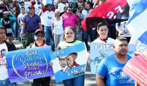 Caminata: Con Darío y Sandino somos Grandes! Más Grandes!