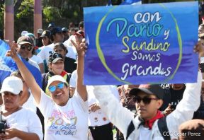 Caminata: Con Darío y Sandino somos Grandes! Más Grandes!