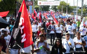 Caminata: Con Darío y Sandino somos Grandes! Más Grandes!