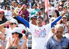 Caminata: Con Darío y Sandino somos Grandes! Más Grandes!