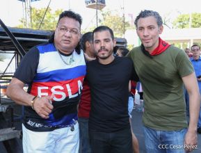 Caminata: Con Darío y Sandino somos Grandes! Más Grandes!