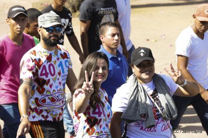 Caminata ¡Mujeres por la Vida! ¡Aquí Nos Ilumina un Sol que No Declina!