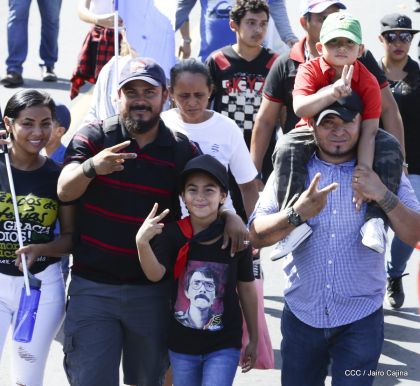 Caminata ¡Mujeres por la Vida! ¡Aquí Nos Ilumina un Sol que No Declina!