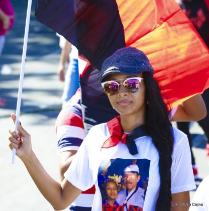 Caminata ¡Mujeres por la Vida! ¡Aquí Nos Ilumina un Sol que No Declina!