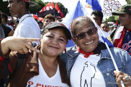 Caminata ¡Mujeres por la Vida! ¡Aquí Nos Ilumina un Sol que No Declina!