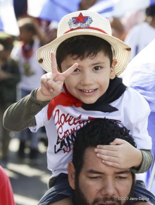 Caminata ¡Mujeres por la Vida! ¡Aquí Nos Ilumina un Sol que No Declina!