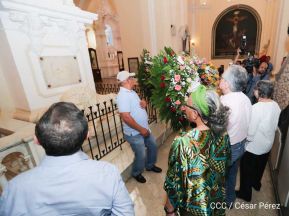 Nicaragua conmemora el 104 aniversario del tránsito a la inmortalidad de Rubén Darío