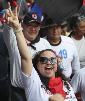 “Nicaragua Te Soñamos Grande”… “Mujeres por la Vida!”