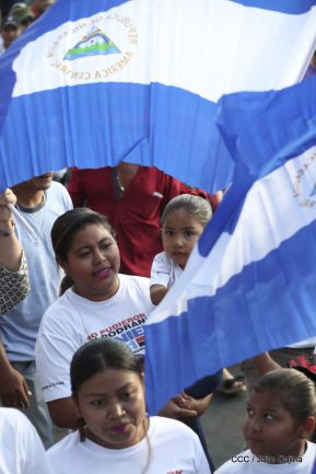“Nicaragua Te Soñamos Grande”… “Mujeres por la Vida!”