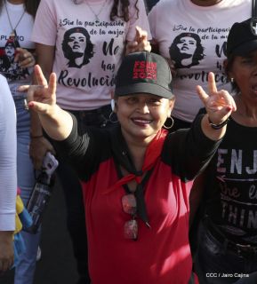 “Nicaragua Te Soñamos Grande”… “Mujeres por la Vida!”