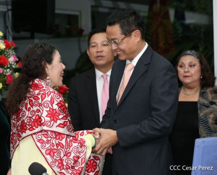 Hermandad y compañerismo en reunión del presidente Daniel  Ortega y vicepresidenta Rosario Murillo con delegación de alto nivel de Vietnam