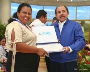 Presidente Daniel Ortega entregó la Orden de la Independencia Cultural Rubén Darío y medallas de Excelencia al mérito