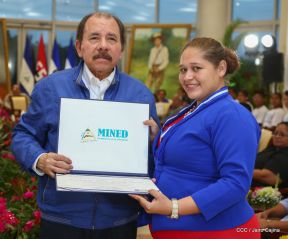 Presidente Daniel Ortega entregó la Orden de la Independencia Cultural Rubén Darío y medallas de Excelencia al mérito