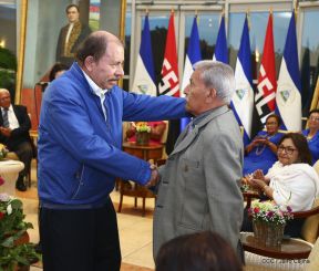 Presidente Daniel Ortega entregó la Orden de la Independencia Cultural Rubén Darío y medallas de Excelencia al mérito