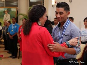 Presidente Daniel Ortega entregó la Orden de la Independencia Cultural Rubén Darío y medallas de Excelencia al mérito