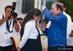 Presidente Daniel Ortega entregó la Orden de la Independencia Cultural Rubén Darío y medallas de Excelencia al mérito