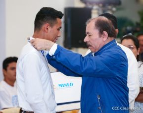 Presidente Daniel Ortega entregó la Orden de la Independencia Cultural Rubén Darío y medallas de Excelencia al mérito
