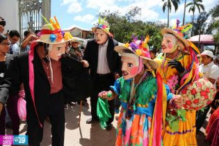 Católicos se desbordan en cierre de fiestas de San Sebastián