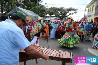 Católicos se desbordan en cierre de fiestas de San Sebastián
