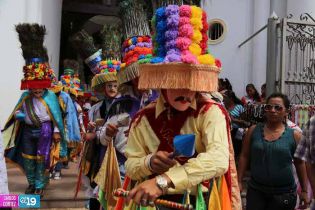 Católicos se desbordan en cierre de fiestas de San Sebastián