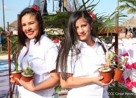 400 parejas se juran amor y respeto en Bodas Ya