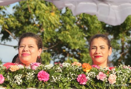 400 parejas se juran amor y respeto en Bodas Ya