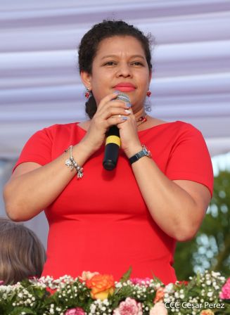 400 parejas se juran amor y respeto en Bodas Ya