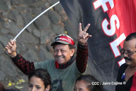 Caminata Con Amor que todo puede, con Amor que todo vence en Nuestra Nicaragua Libre ! Mujeres por la Vida !