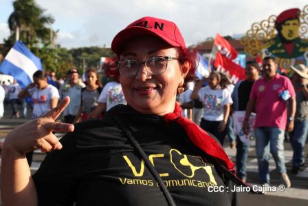 Caminata Con Amor que todo puede, con Amor que todo vence en Nuestra Nicaragua Libre ! Mujeres por la Vida !