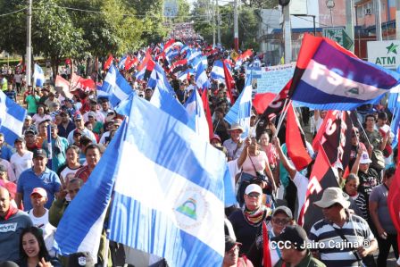 Caminata Con Amor que todo puede, con Amor que todo vence en Nuestra Nicaragua Libre ! Mujeres por la Vida !