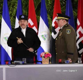Toma de posesión del cargo de Comandante en Jefe del Ejército de Nicaragua
