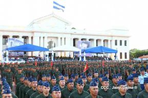 Toma de posesión del cargo de Comandante en Jefe del Ejército de Nicaragua