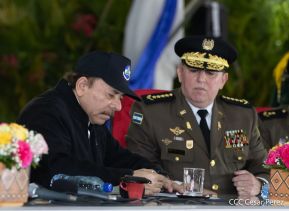 Toma de posesión del cargo de Comandante en Jefe del Ejército de Nicaragua