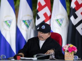 Toma de posesión del cargo de Comandante en Jefe del Ejército de Nicaragua