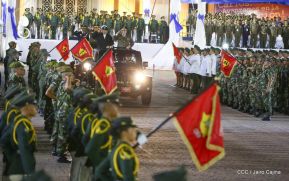 Toma de posesión del cargo de Comandante en Jefe del Ejército de Nicaragua