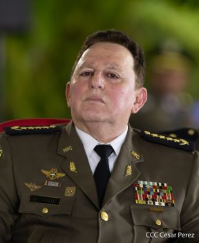 Toma de posesión del cargo de Comandante en Jefe del Ejército de Nicaragua