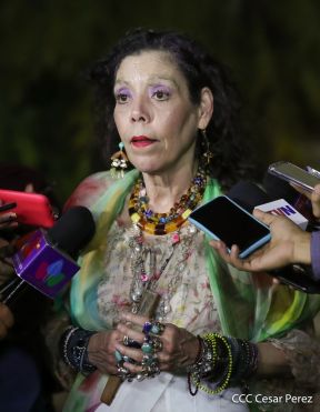 Toma de posesión del cargo de Comandante en Jefe del Ejército de Nicaragua