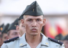 Toma de posesión del cargo de Comandante en Jefe del Ejército de Nicaragua
